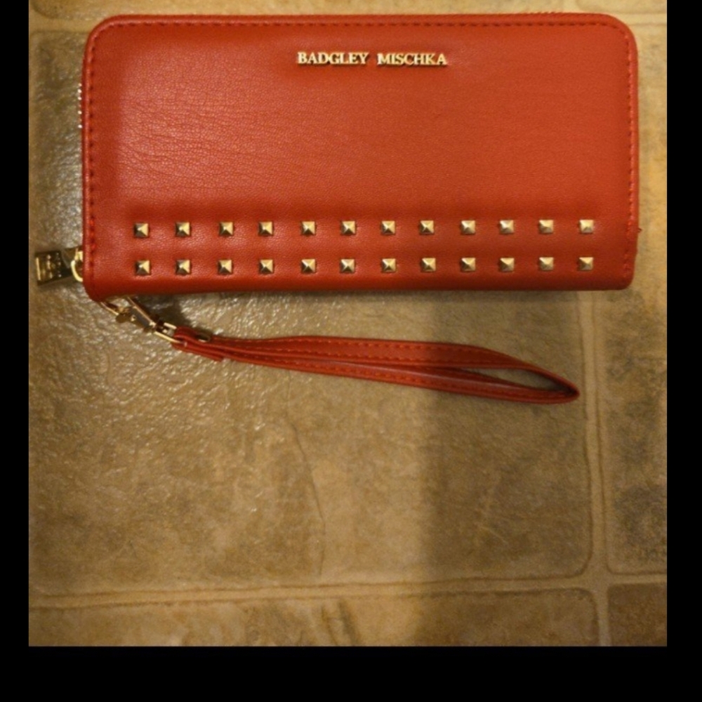 Red wallet